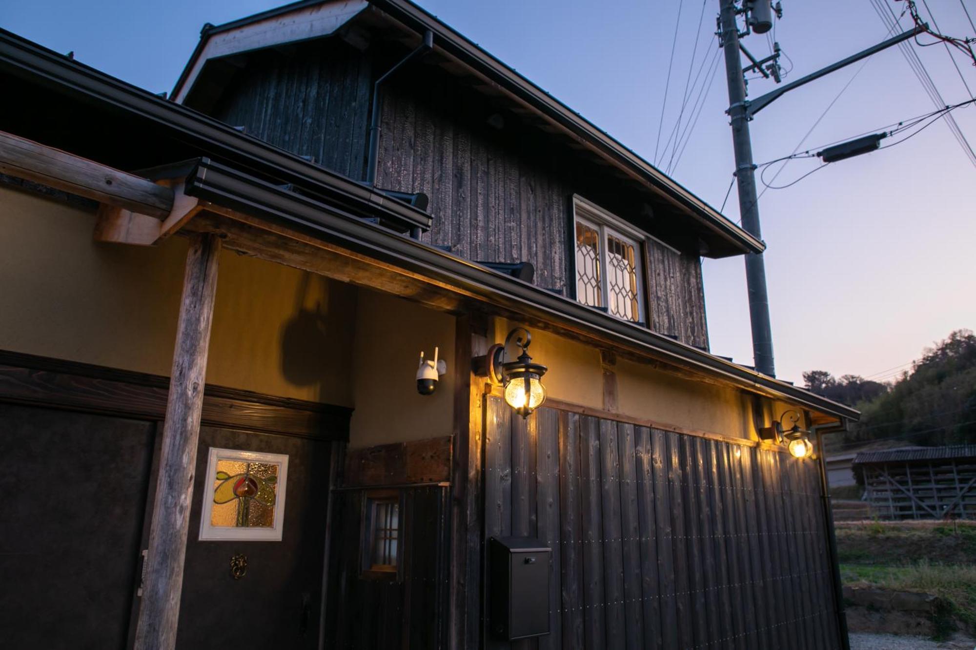 サウナとドッグラン付きのアンティーク古民家宿 Akiya Cornerstone Awaji Dış mekan fotoğraf
