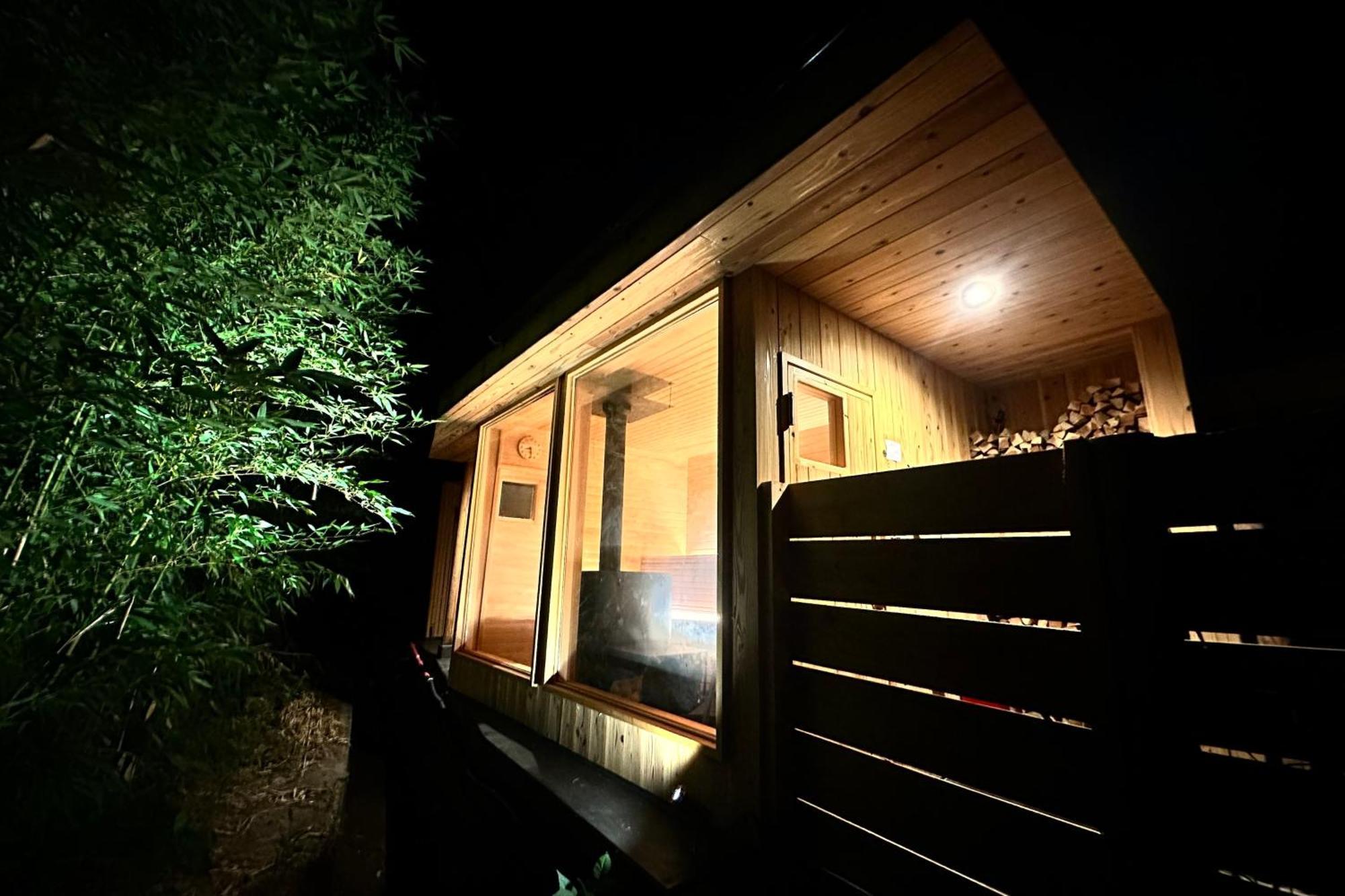 サウナとドッグラン付きのアンティーク古民家宿 Akiya Cornerstone Awaji Dış mekan fotoğraf